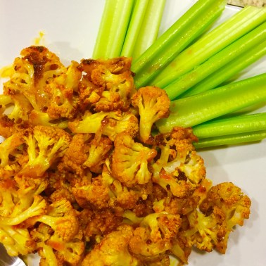 baked buffalo cauliflower